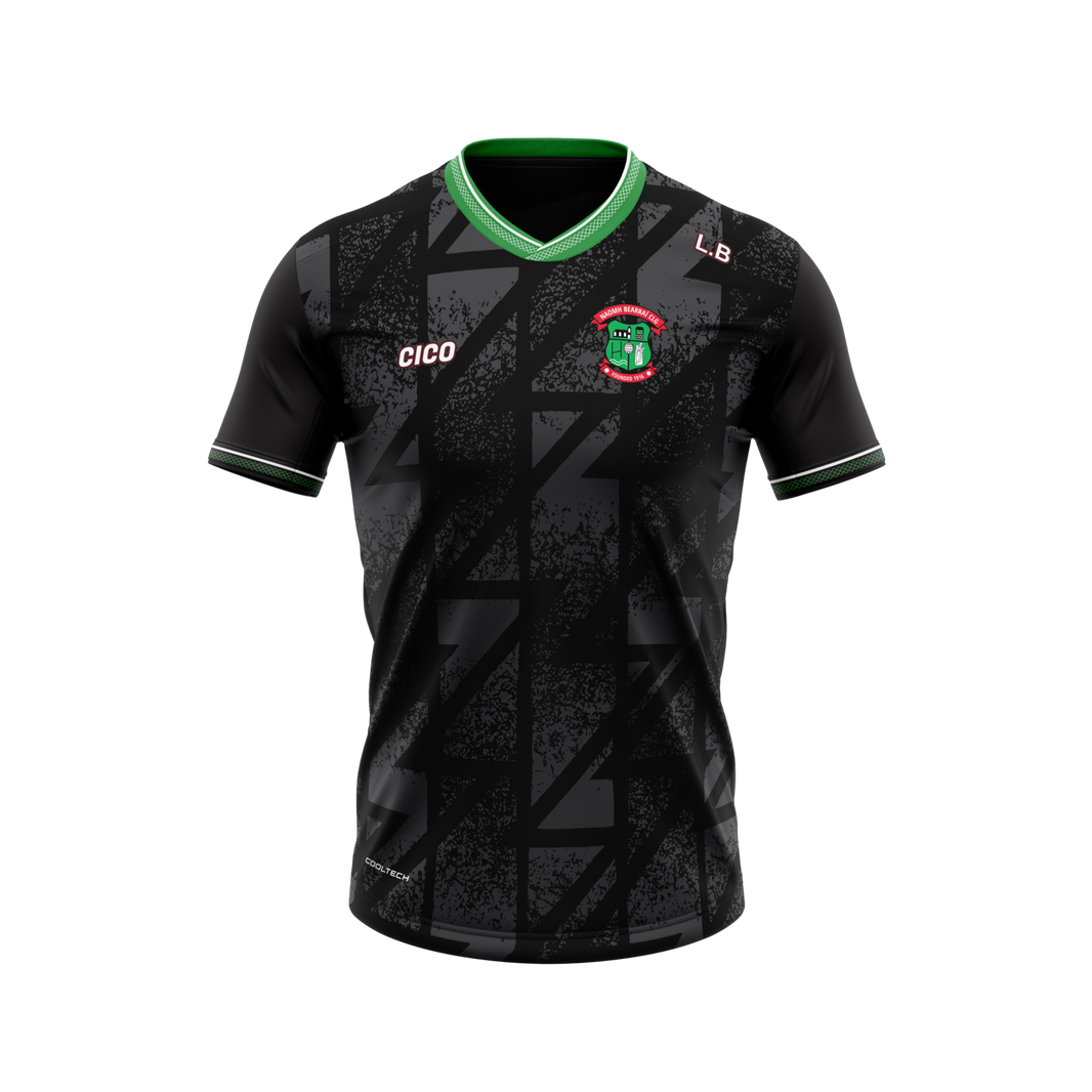 St Barrys GAA unisex black training jersey with emerald collar and club crest